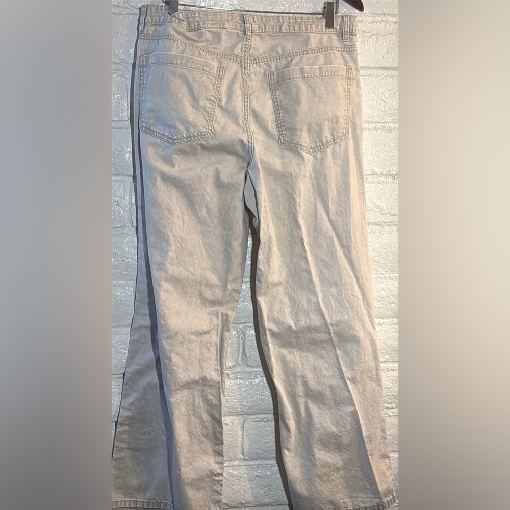 H&M Womens Khaki Pants Size 12 Beige Straight Leg Casual Chinos - Picture 4 of 4